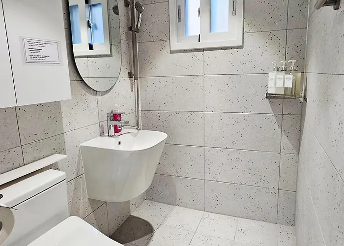 홍대상수역5분#bathroom 2#starbucks, Convenience Store 1 Minute 公寓