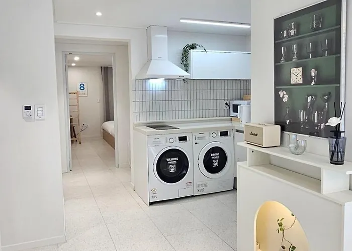 公寓 홍대상수역5분#bathroom 2#starbucks, Convenience Store 1 Minute *