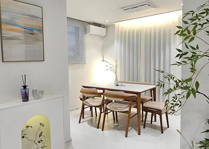 홍대상수역5분#bathroom 2#starbucks, Convenience Store 1 Minute 公寓