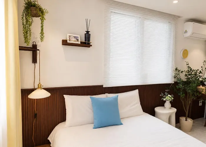 홍대상수역5분#bathroom 2#starbucks, Convenience Store 1 Minute Apartamento