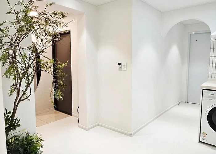 홍대상수역5분#bathroom 2#starbucks, Convenience Store 1 Minute 公寓 首爾